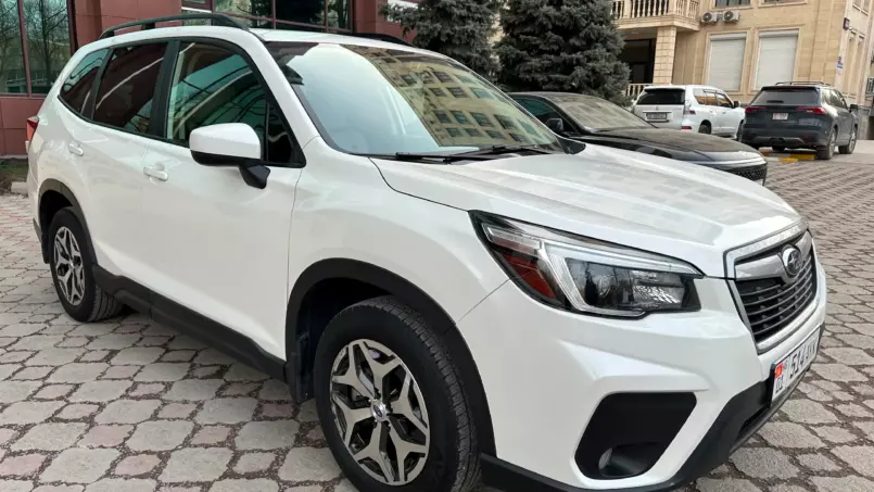 Subaru Forester 2021 — фото 2