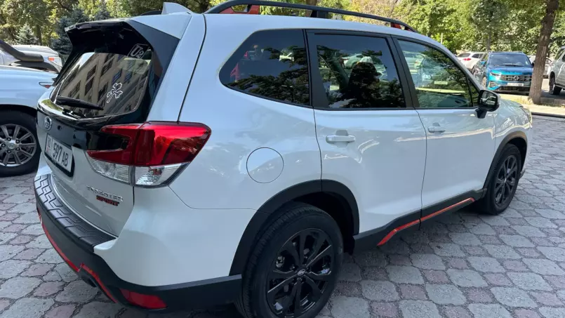 Subaru Forester 2020 — фото 3