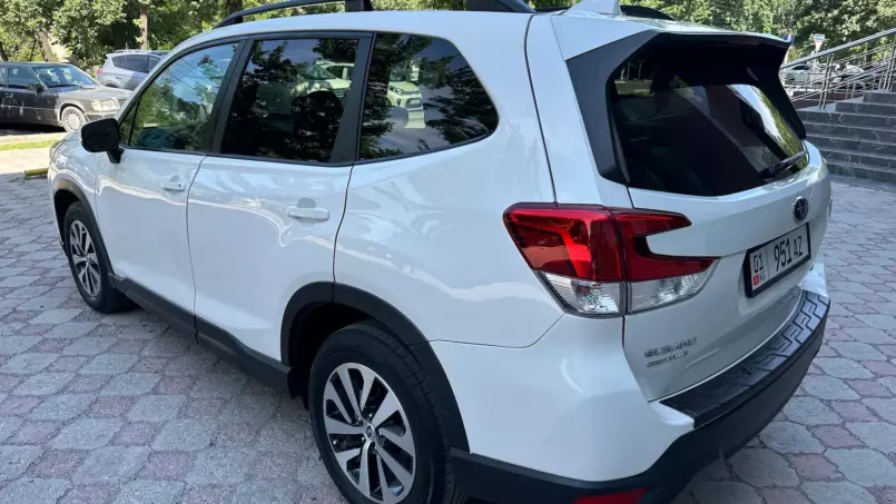 Subaru Forester 2019 — фото 3