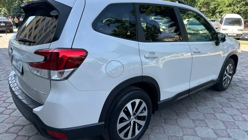 Subaru Forester 2019 — фото 4