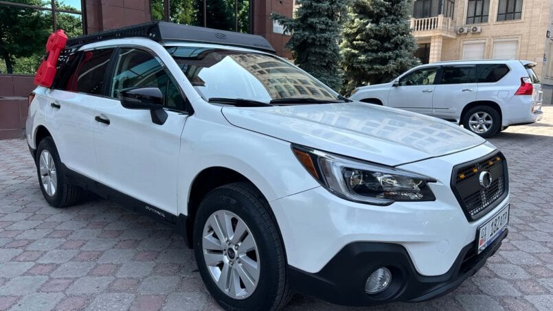 Subaru Outback 2018 — фото 2