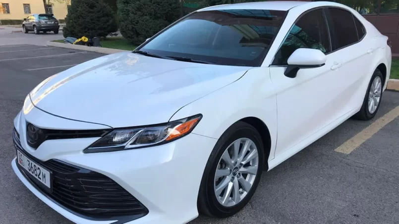 Toyota Camry 2017 — аренда от 6960 сом/сутки