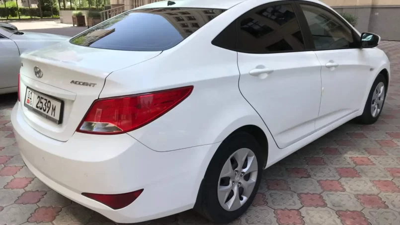 Hyundai Accent 2014 — фото 4